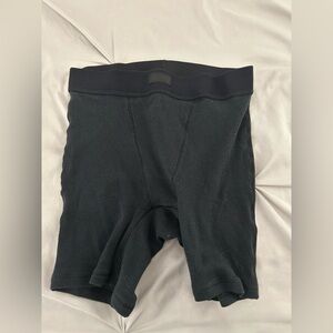 (NEVER WORN) SKIMS Cotton Rib Boxer- (size: XS) Loungewear